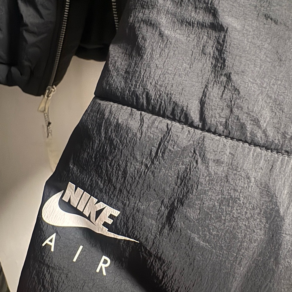 Nike bomber jacket - Picture 2 of 4